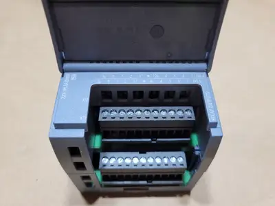 USED SIEMENS 6ES7223-1PL32-0XB0