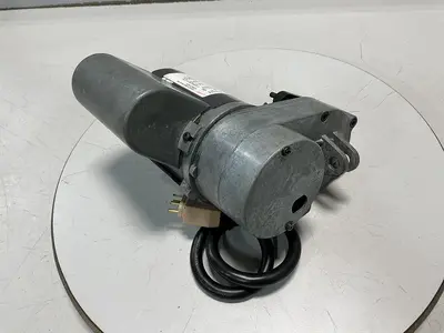 USED DAYTON 6Z086