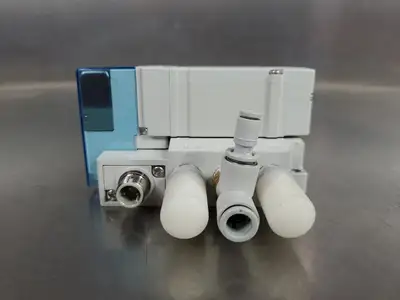 SMC SY5100-5U1 Solenoid Valve, 24VDC, 0.15~0.7MPa. 6E-9