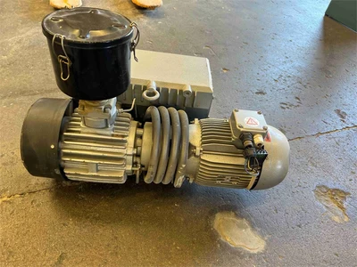 Used BUSCH RC0100 E 502 Vacuum Pumps California US | MachineryMax #1390417