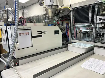 2009 TOSHIBA EC65NIIV30-1.5B Injection Molding Horizontal/Vertical | Machinery Network (4)