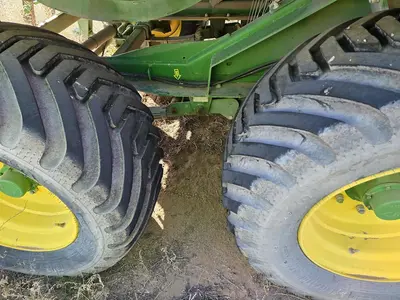 USED 2019 JOHN DEERE L341