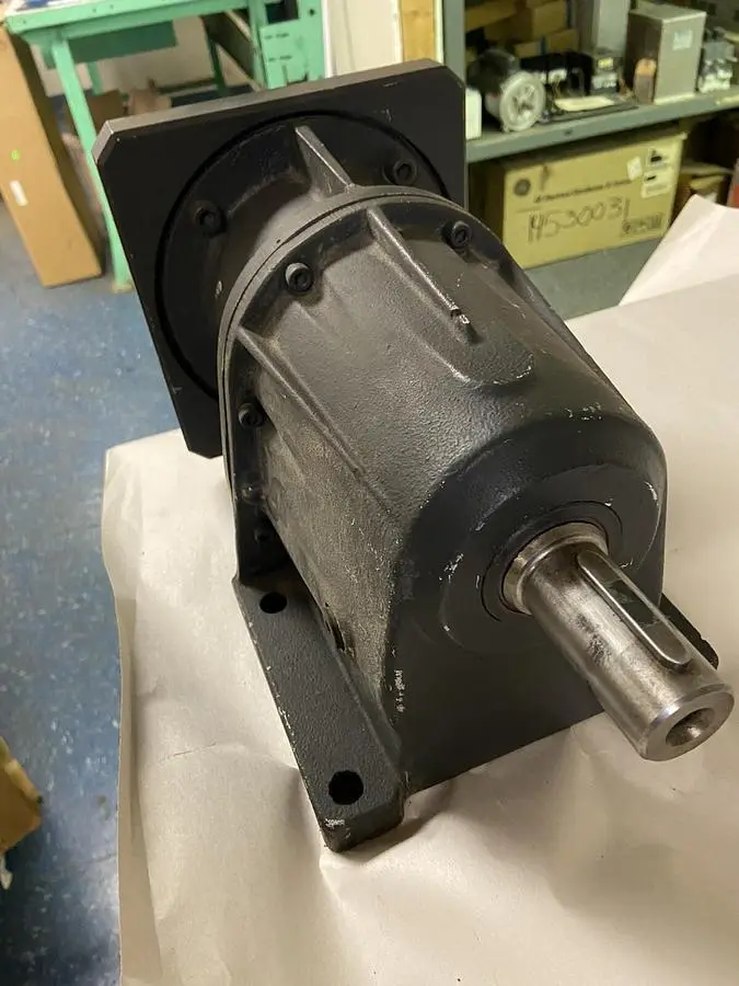 New | in-Stock LENZE MHSZ56FTHD Speed Reducers | Surplus Asset Holdings #1205249