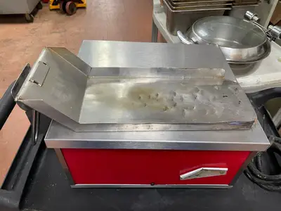 Used Hatco Used Hatco TF-2005 Electric Cheese Melter Toaster Warmer Finisher 240V Salamanders & Cheese Melters Illinois US | Falcon Restaurant Supply #1376191