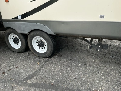 Used 2017 WILDWOOD LODGE 394FKDS Campers, Caravans, Motorhomes Michigan US | Miedema Asset Management Group #1402838