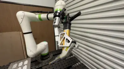 FANUC 25iAL Co Robot Package for IPG Laser Welding Laser Cobot | Pioneer Machine Sales Inc. (4)
