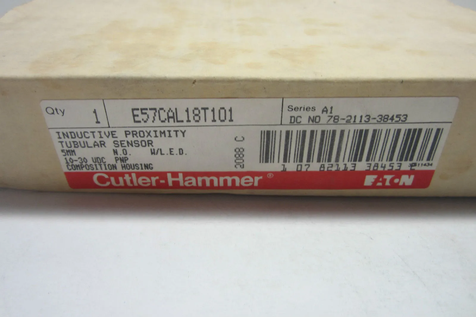 NEW CUTLER HAMMER E57CAL18T101 PROXIMITY SENSOR