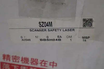 KEYENCE SZ-04M SAFETY LASER SCANNER SZ04M NEW IN BOX STOCK 4423A