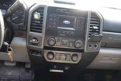 2020 FORD F-350 XL SUPER-DUTY BOX TRUCK | Levy Recovery Group (41)