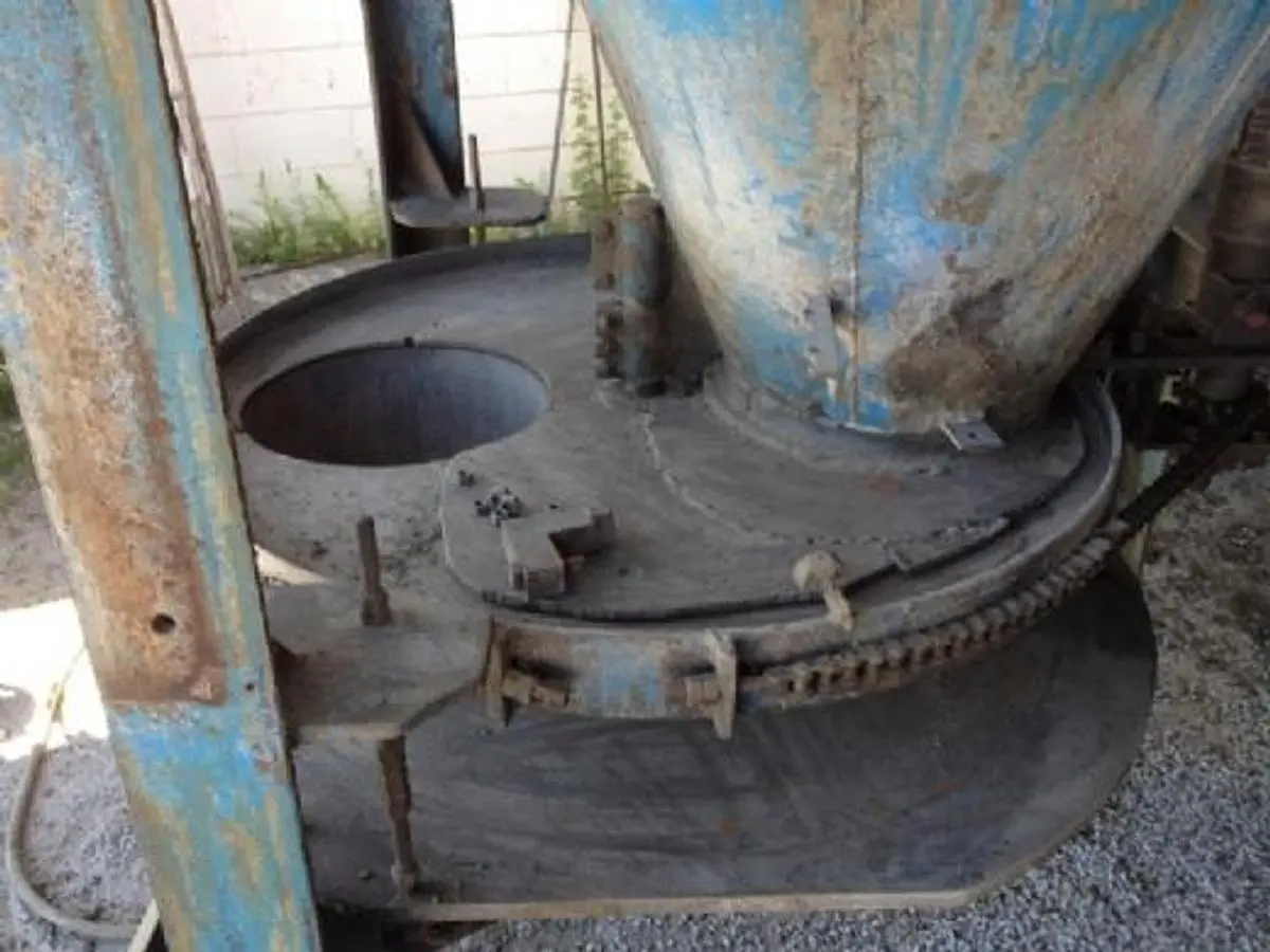 Used 1995 HOME MADE 18X18 AND 24X24" Block Making Machines Quebec CA | DIT Equip #1412414