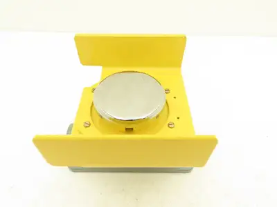 Allen Bradley 800P-S1CG1A Palm Operated Push Button Chrome 1 NO - 1 NC Contact