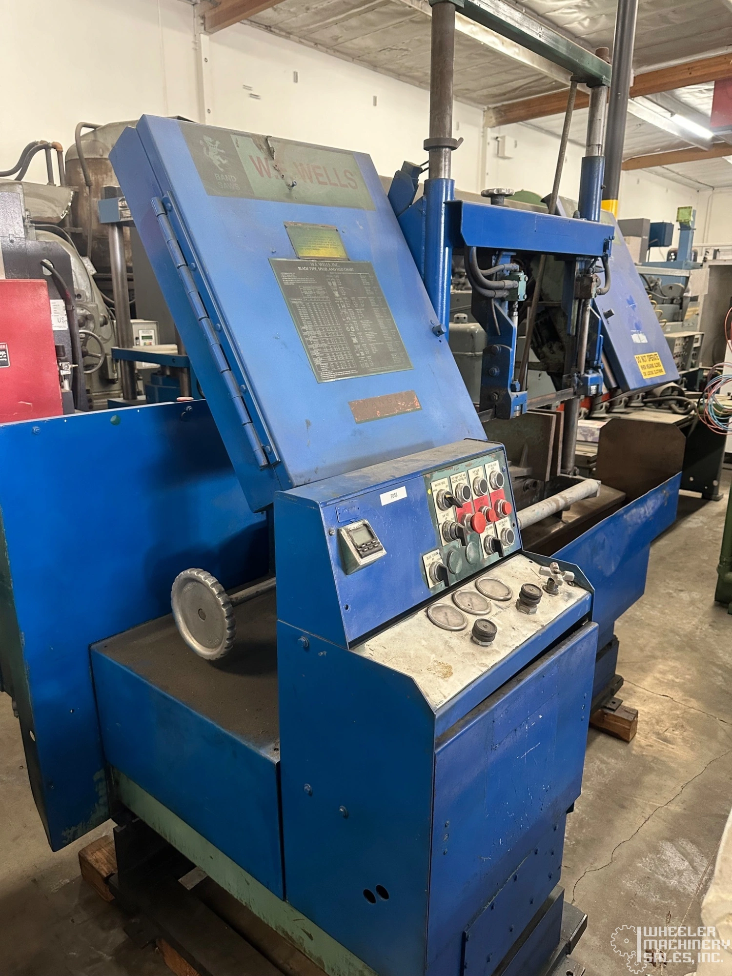 W.F. Wells F-16-2A Semi-Auto Twin Post Horizontal Band Saw 16" x 20" #7052 #2