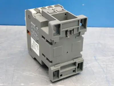 New | in-Stock CARLO GAVAZZI CC18/4 A120 PLC Contactors | HGR 24 #754225