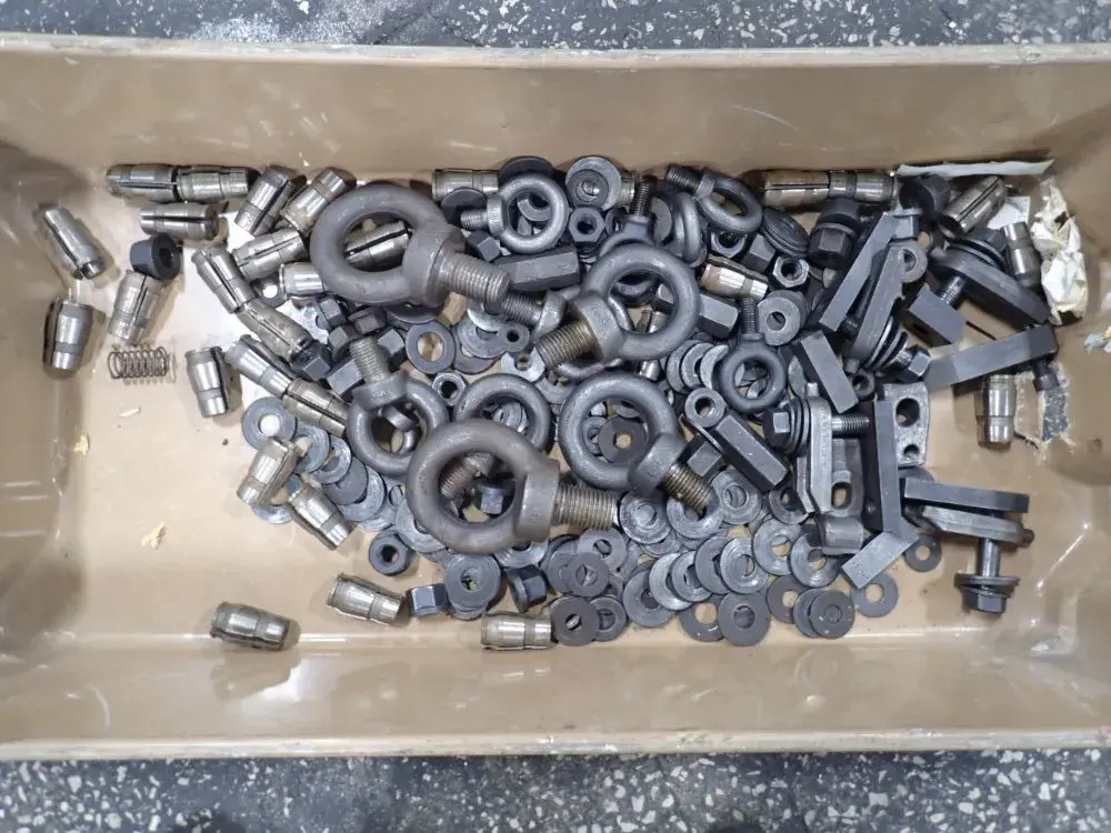 Eyebolts/hardware