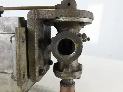 Barber-Coleman EA57 Actuator 0.65A 120V 60Hz 40W W/2-3706 1" NPT Valve