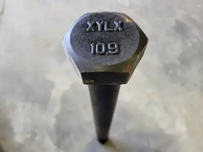 1-3/8"x19" Hex Bolt Grade 10.9 (Box of 4)
