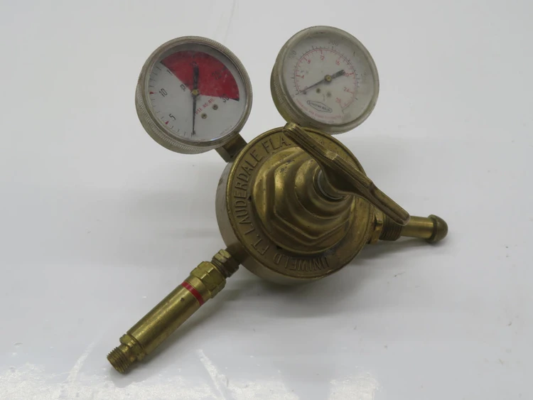 New | in-Stock UNIWELD _UNKNOWN_ Air Pressure Regulators | OCO Industrial #1643944