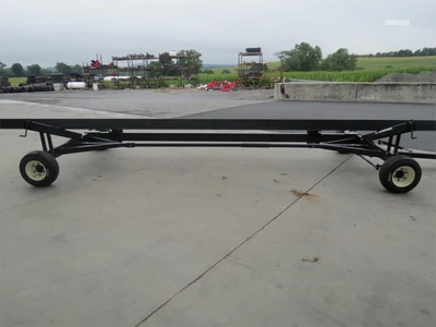 New | in-Stock 2026 E-Z TRAIL 680 Header Transports Pennsylvania US | Zimmerman Farm Service #1410256