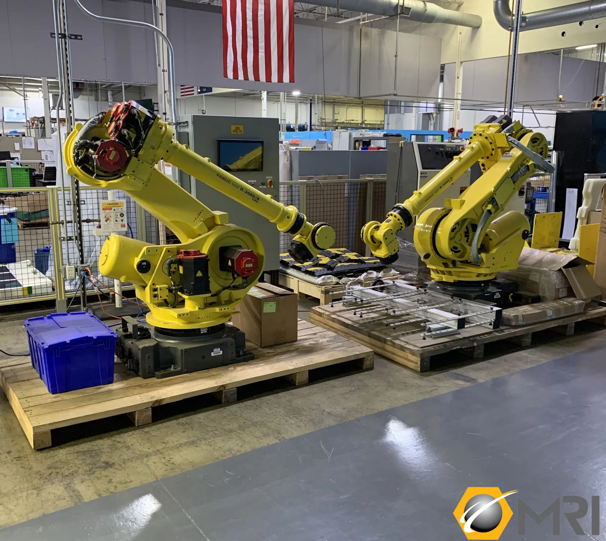 2004 FANUC R-2000iA/125L INDUSTRIAL MANUFACTURING ROBOT | IH 7612076