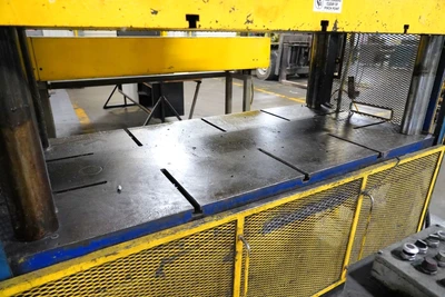 USED 2001 MAGNUM MAGNUM HFP-60 PRESS