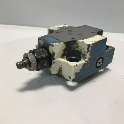 USED VICKERS CVCS25C1S2W24510