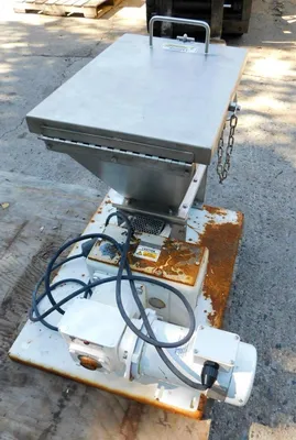 ACRISON M1714 Feeders - Volumetric | The Pelletizer Group (3)