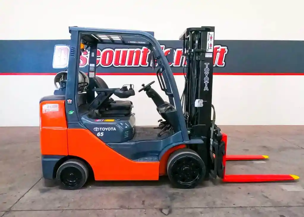 USED 2022 TOYOTA 8FGCU32