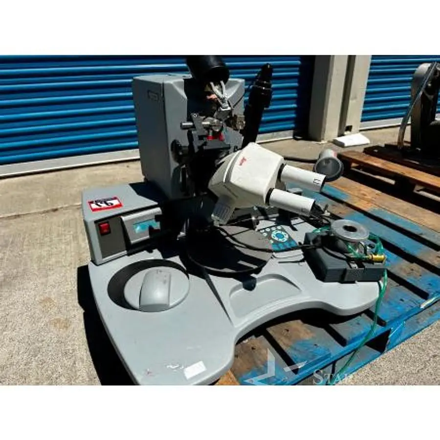 Digital microscope