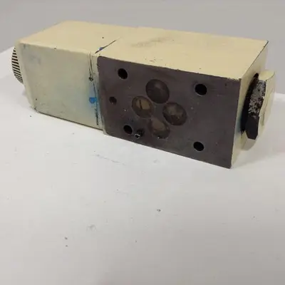 USED VICKERS DG4V-3-2AL-M-U-HL7-60