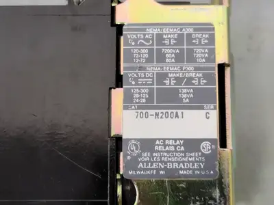 USED ALLEN-BRADLEY 700-N200A1