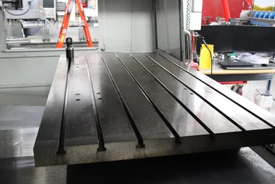 USED 2012 HAAS VF-8/40