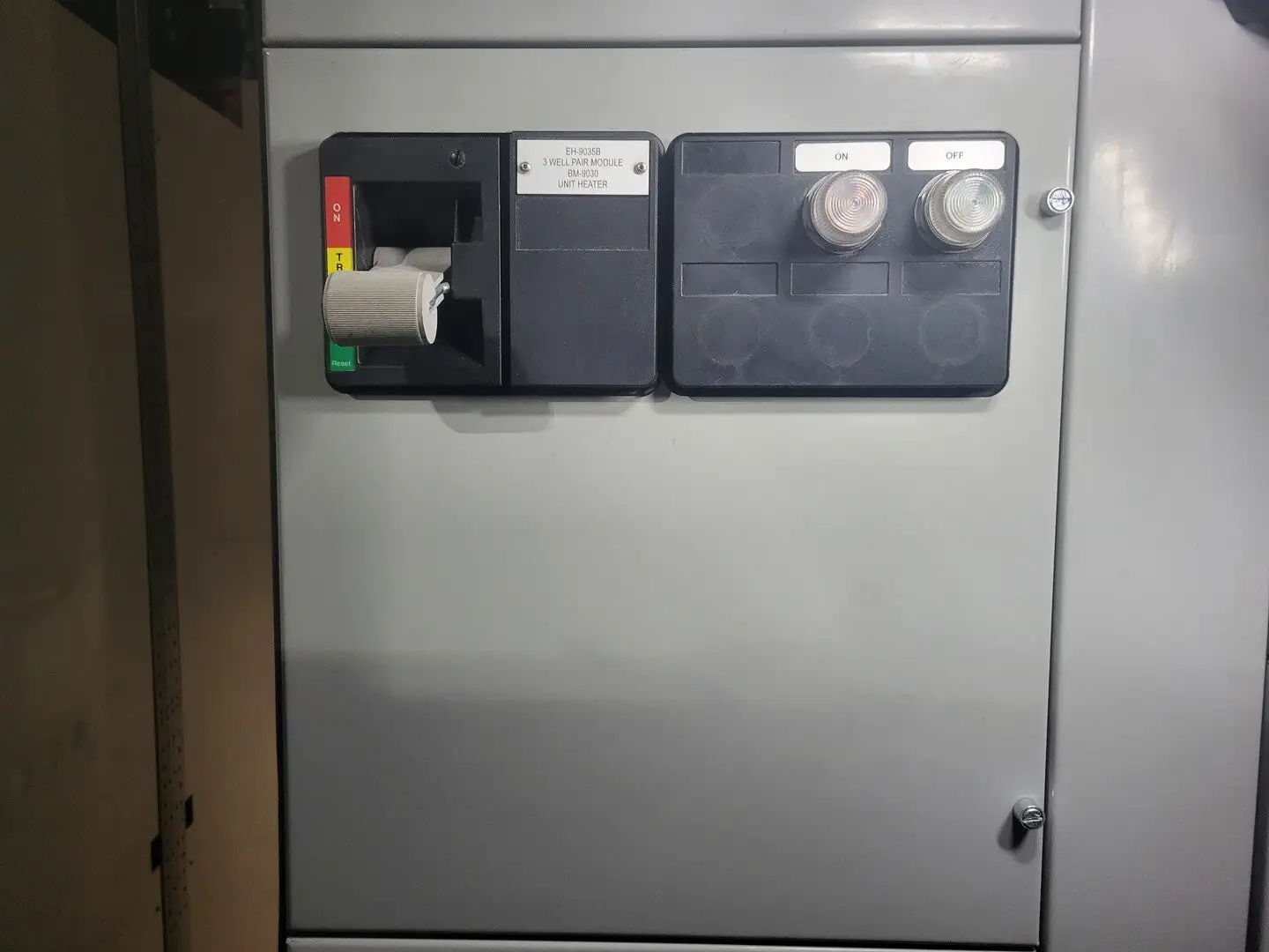 35 kW, 480V, 3 PH Motor Starter Panel / MCC
