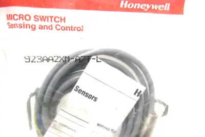 NEW HONEYWELL 923AA2XM-A7T-L PROXIMITY SENSOR 923AA2XMA7T-L