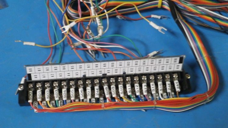Used Unbranded 36 POSITION DIN BLOCK WITH CABLE Terminal Blocks Arizona US | ASSET CONVERSION SPECIALISTS, INC. #311198