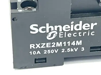 Used Schneider Electric RXM4AB2BD,RXZE2M114M,RXM040W Relays & Switches Michigan US | Maverick Industrial Sales #1401668