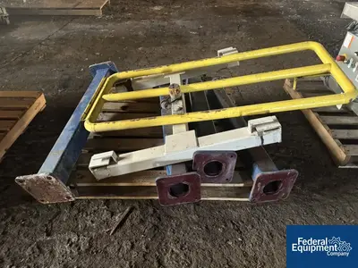 USED VAC-U-MAX Vac-U -Max Bulk Bag Unload Stand