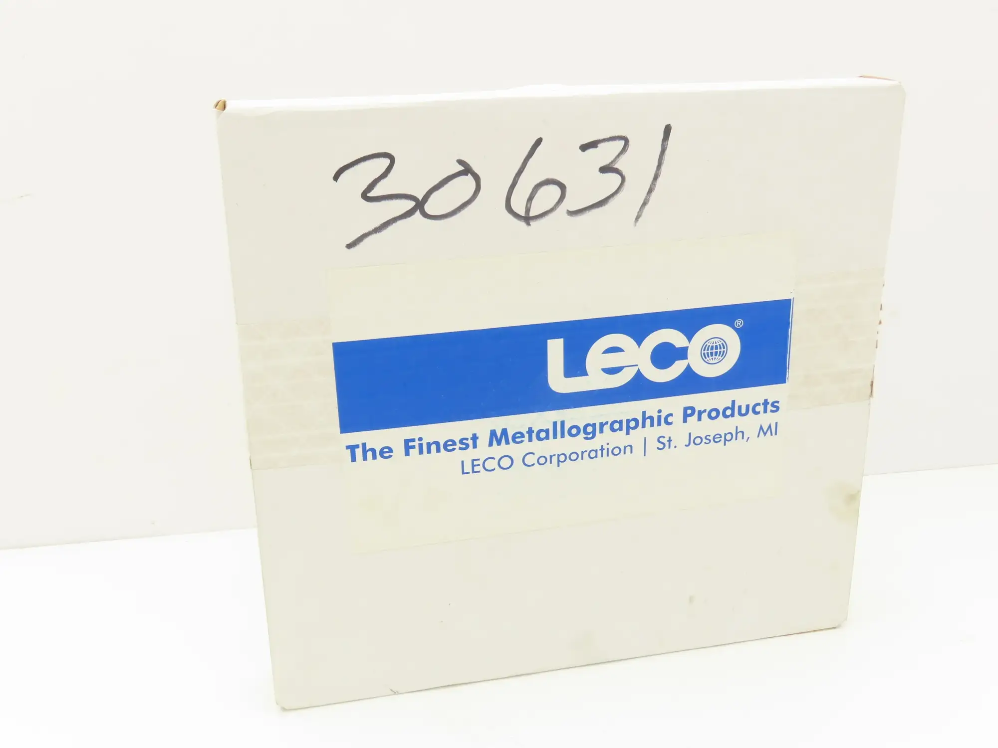 LECO Corporation 811-355-010 Cut Off Wheel 300mm x 1.57mm x 32mm Box of 10