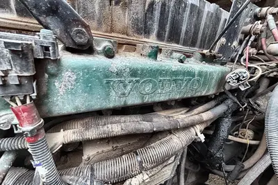 Used 1996 VOLVO QUAD-AXLE Dump trucks Wisconsin US | Proxy Equipment #1378144