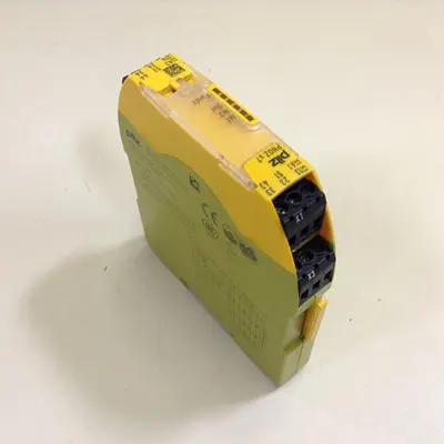 Used PILZ PNOZS724VDC4N/O1N/C Relays & Switches Michigan US | Ideal Machinery #1288781