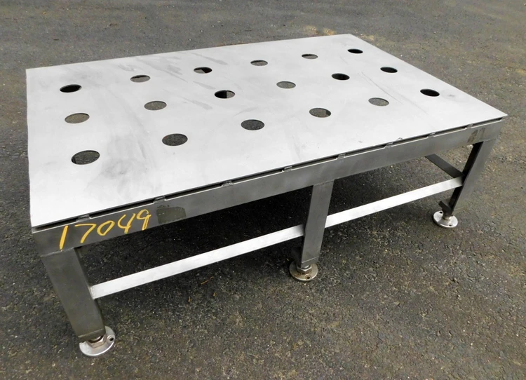 Used SS PLATFORM 61.5 X 40 PLATFORM Platform Lifters New Jersey US | Champion Trading Corporation #425029
