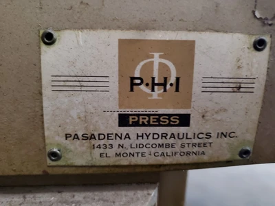 PHI 12.5" x 9.5" Hydraulic Press