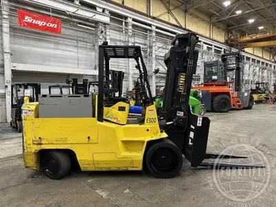 Used 2018 HOIST E300 4-Wheel Sit down Electric Counterbalance Forklifts Illinois US | Forklift Exchange #1274626