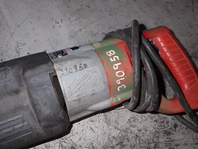 USED MILWAUKEE 651922