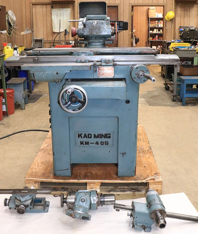 USED 1980 Kao Ming 40S, UNIVERSAL TCG, TILT WHEELHEAD