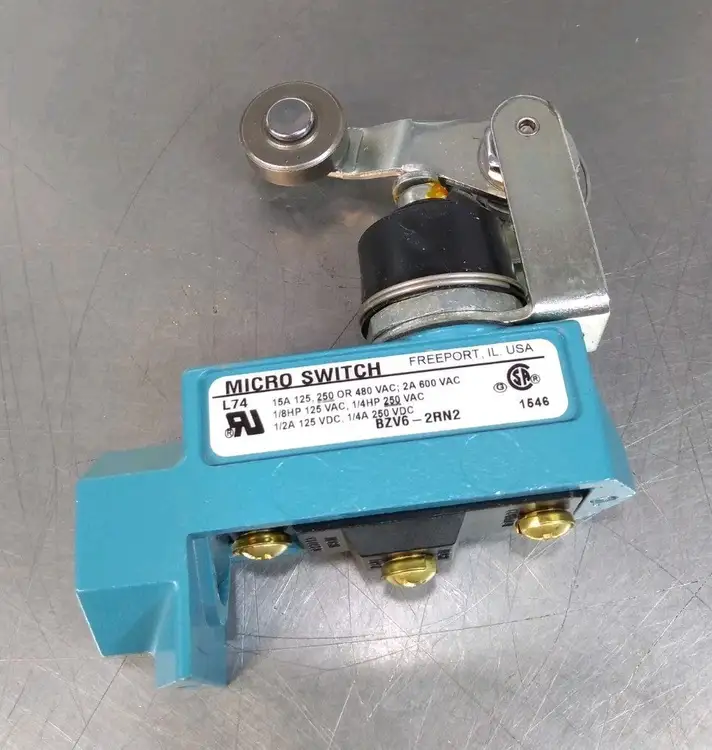 Used Micro Switch _UNKNOWN_ Relays & Switches South Carolina US | Palmetto Automation #1520715