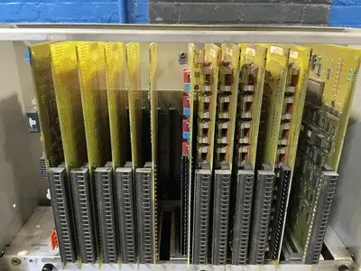 Used CINCINNATI 34242076A PLC Chassis Ohio US | HGR 24 #1355830