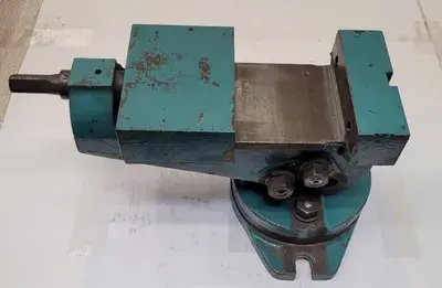 6" VISE ON SWIVEL BASE - 6" WIDE JAWS - APPROX. 16" OVERALL LENGTH