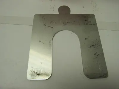 Aloma G-Mini Kit 130 shims 6"x 6" with tab for up to 2 1/4" bolt diameter