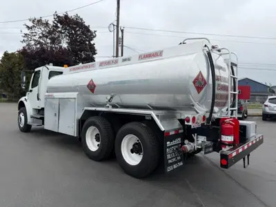 Used 2006 FREIGHTLINER M2106064 Fuel & Lube Trucks Washington US | Puget Sound Truck Sales #1546527