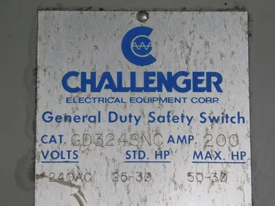 ECC GD324SNC Fusible General Duty Safety Switch 200A 240VAC 50-30 Max. HP Used